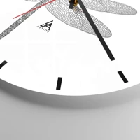 Clock face with lines