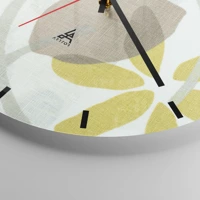 Clock face with lines