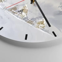 Clock face with lines