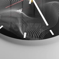 Clock face with lines