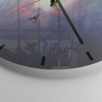 Clock face with lines