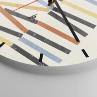 Clock face with lines