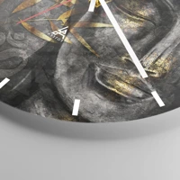 Clock face with lines