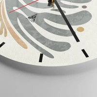 Clock face with lines