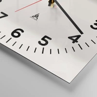 Clock face with numbers