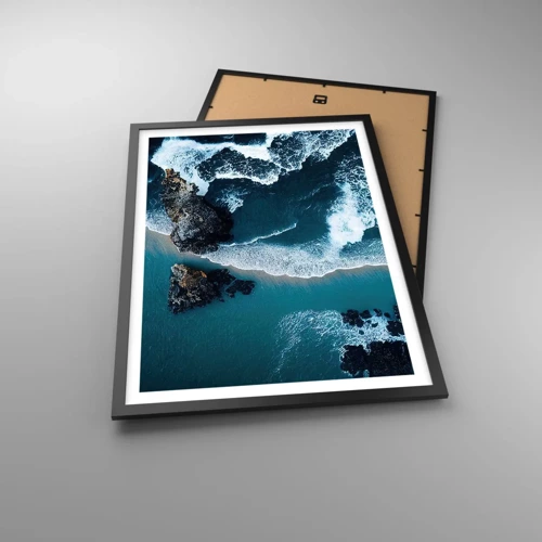 Poster in black frame - Envelopped by Waves - 50x70 cm