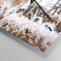 Clock face with lines