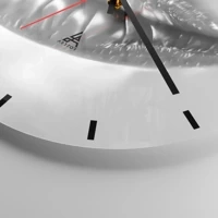 Clock face with lines