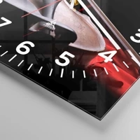 Clock face with numbers