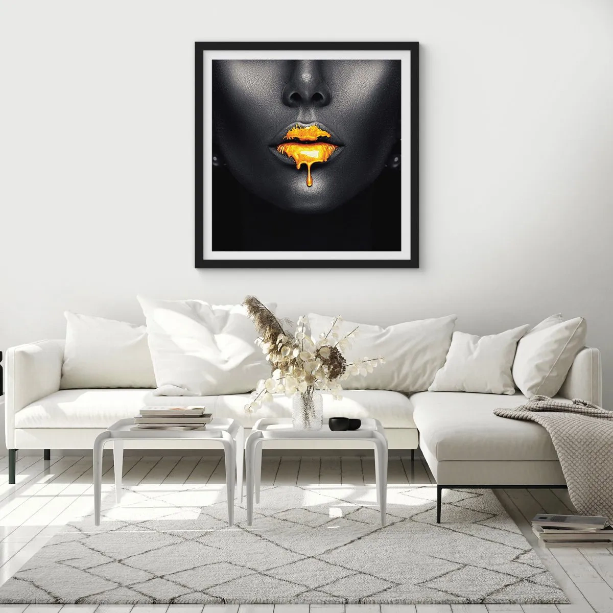 Poster in black frame - Golden Lips - 50x50 cm