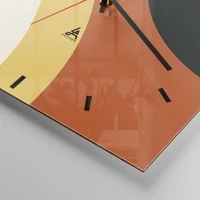 Clock face with lines