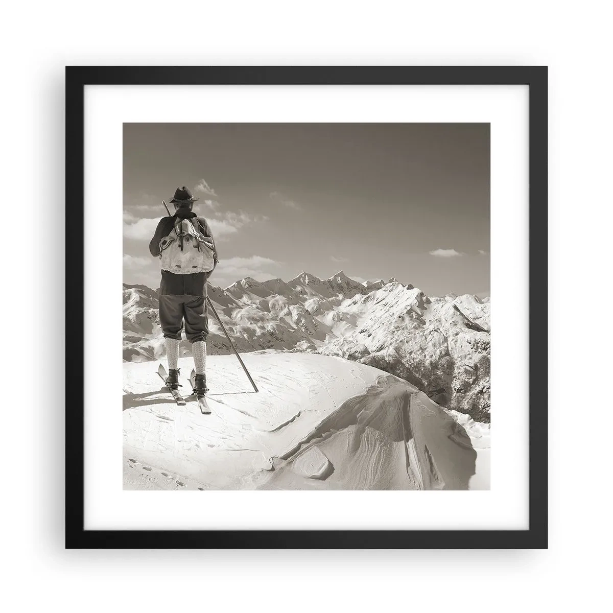 Poster in black frame - Mountains Are the Same - 40x40 cm