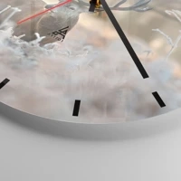 Clock face with lines