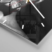 Clock face with lines