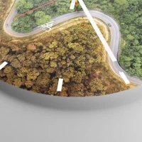 Clock face with lines