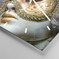 Clock face with lines