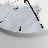 Clock face with lines