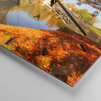 Clock face with lines