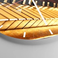 Clock face with lines