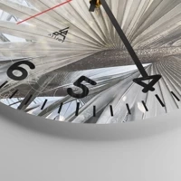 Clock face with numbers
