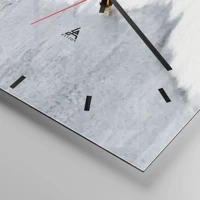 Clock face with lines