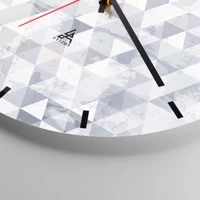 Clock face with lines