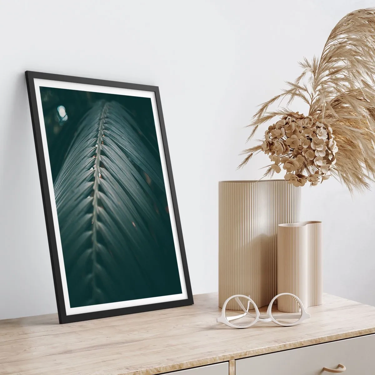 Poster in black frame - A palm leaf in a dark tone with soft lighting - 50x70cm - Precision of Nature - Modern wall decoration for the living room and bedroom ARTTOR