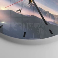 Clock face with lines