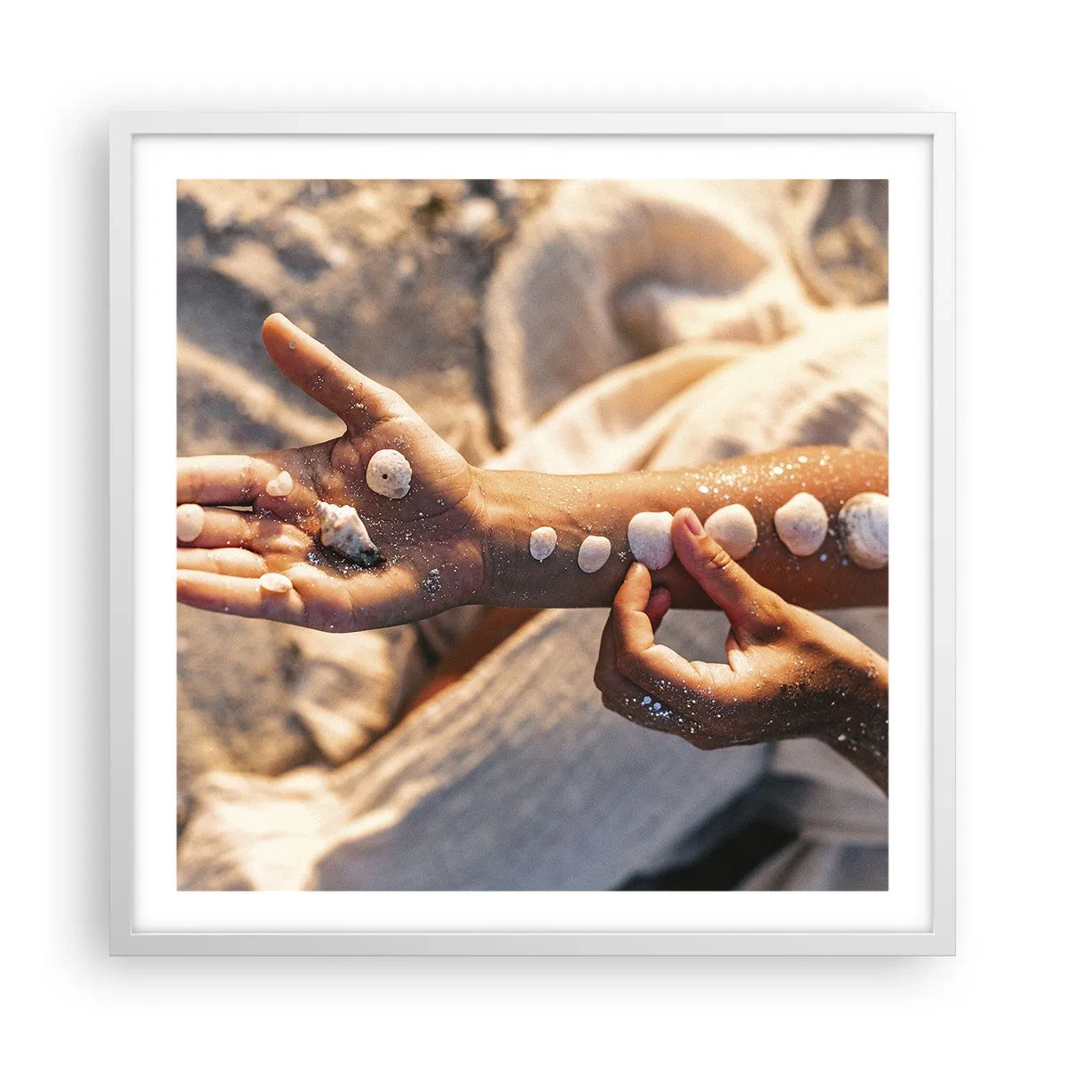 Poster in white frmae - Beauty at Hand - 60x60 cm