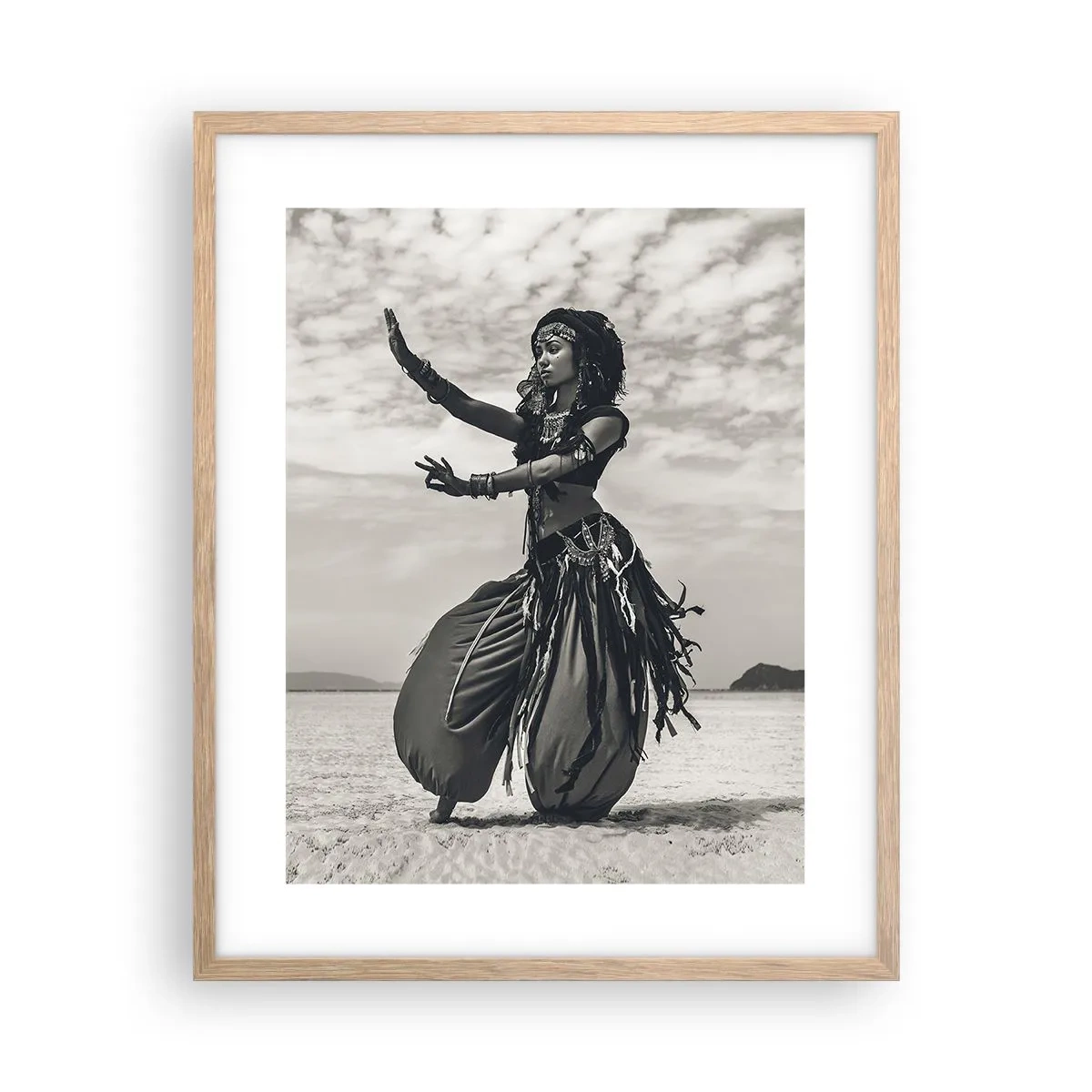 Poster in light oak frame - Dance of Southern Islands - 40x50 cm