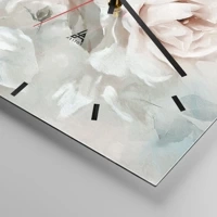 Clock face with lines