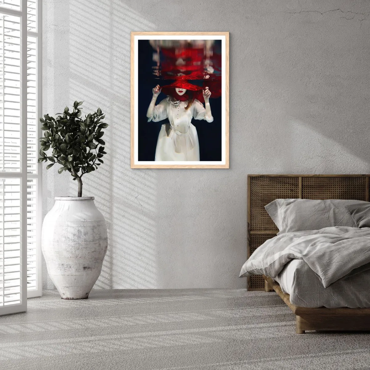 Poster in light oak frame - Mysterious Woman - 61x91 cm