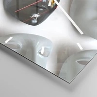 Clock face with lines