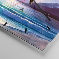 Clock face with lines