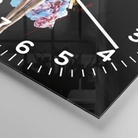 Clock face with numbers