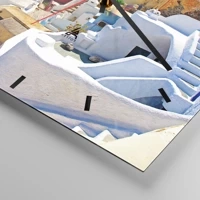 Clock face with lines