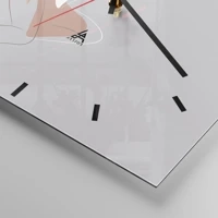 Clock face with lines