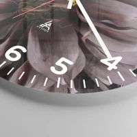 Clock face with numbers