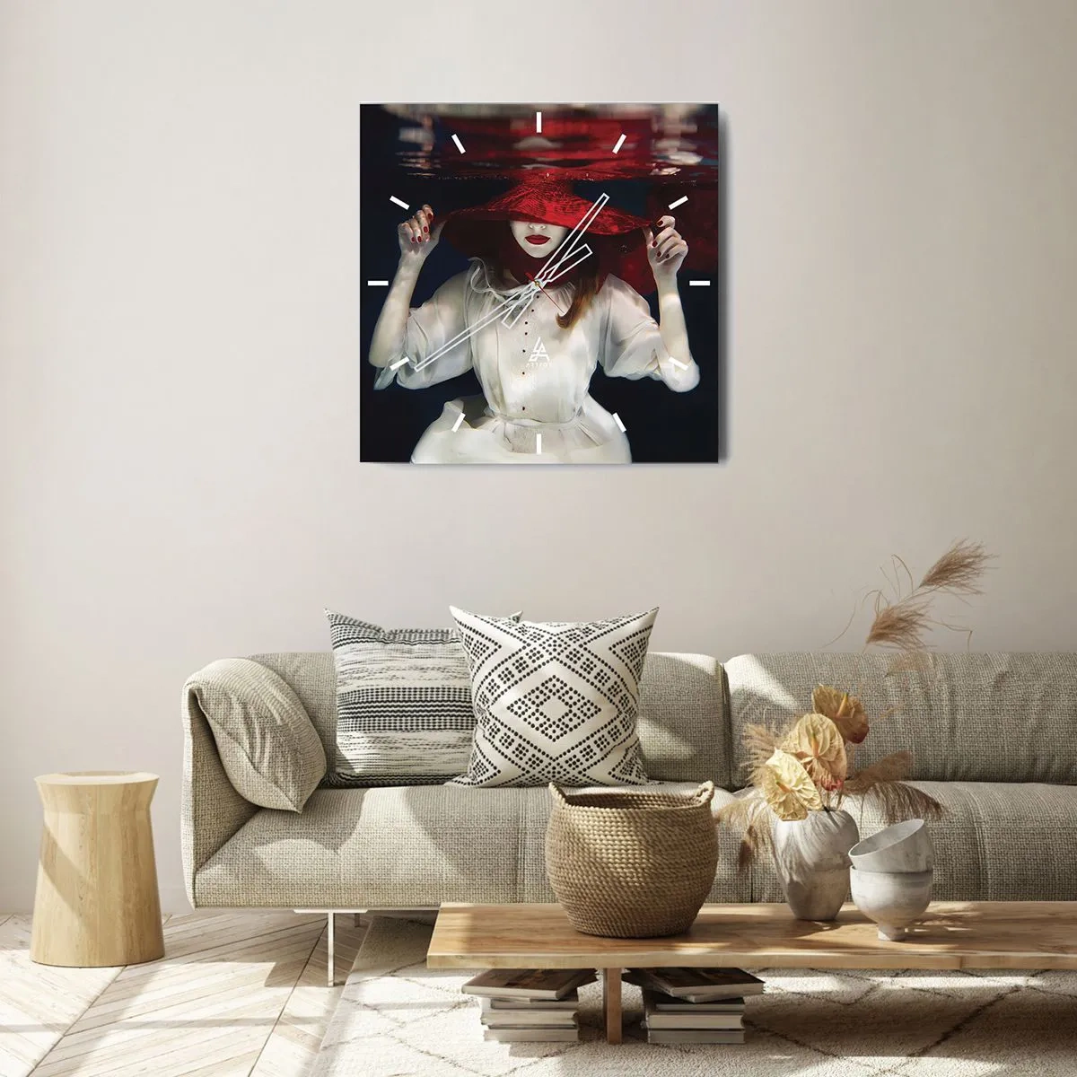 Wall clock - Clock on glass - Mysterious Woman - 30x30 cm