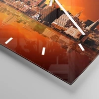 Clock face with lines