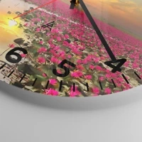 Clock face with numbers