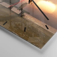 Clock face with lines