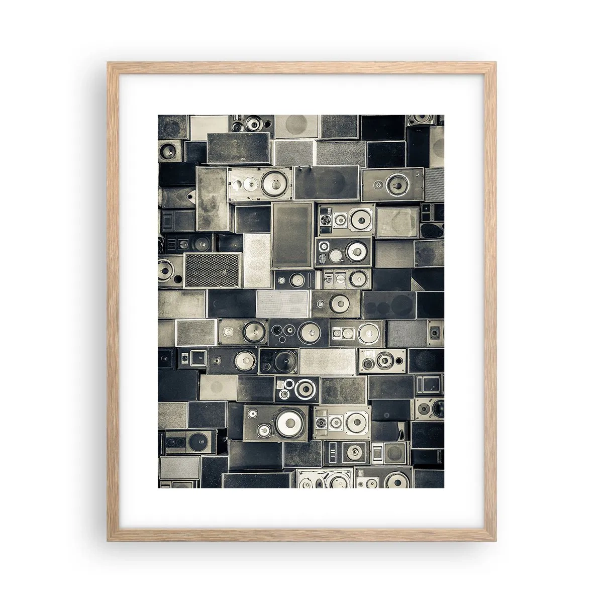 Poster in light oak frame - And Music Is Playing - 40x50 cm
