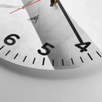 Clock face with numbers