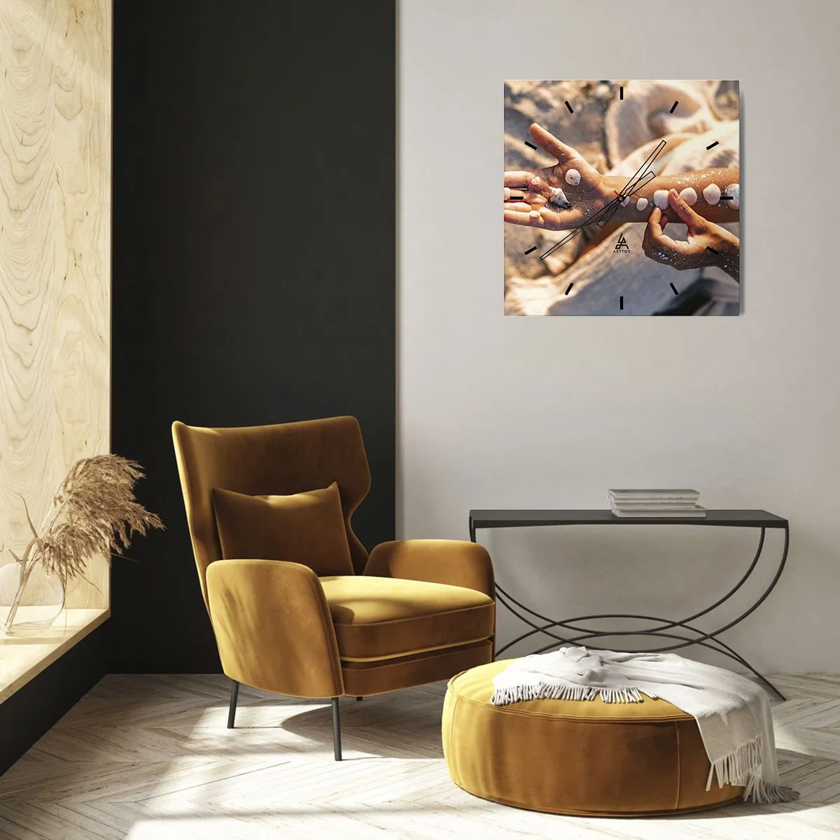 Wall clock - Clock on glass - Beauty at Hand - 40x40 cm