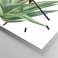 Clock face with lines