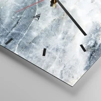 Clock face with lines