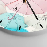 Clock face with lines