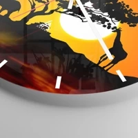 Clock face with lines