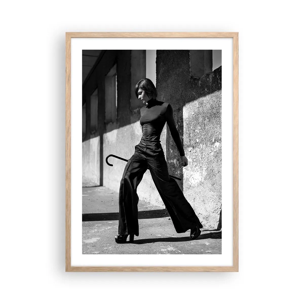 Poster in light oak frame - City Chic - 50x70 cm